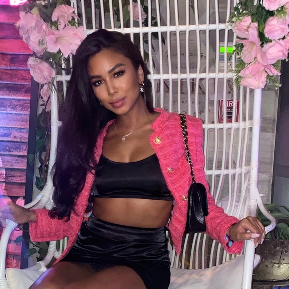 Meet your Posher, Jade - Picture 1 of 1